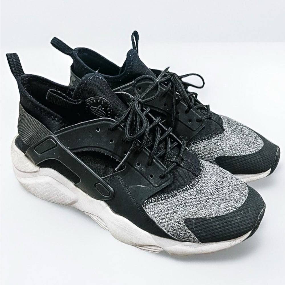 Nike Air Huarache Run Ultra SE GS Black Gray Anthracite 942 Men’s Size 7 Y
